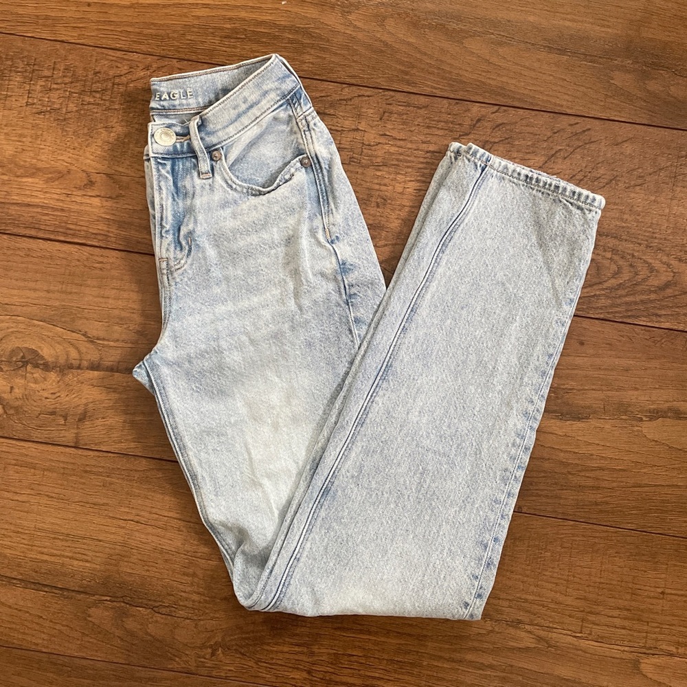 American Eagle Mom Jeans Size 000